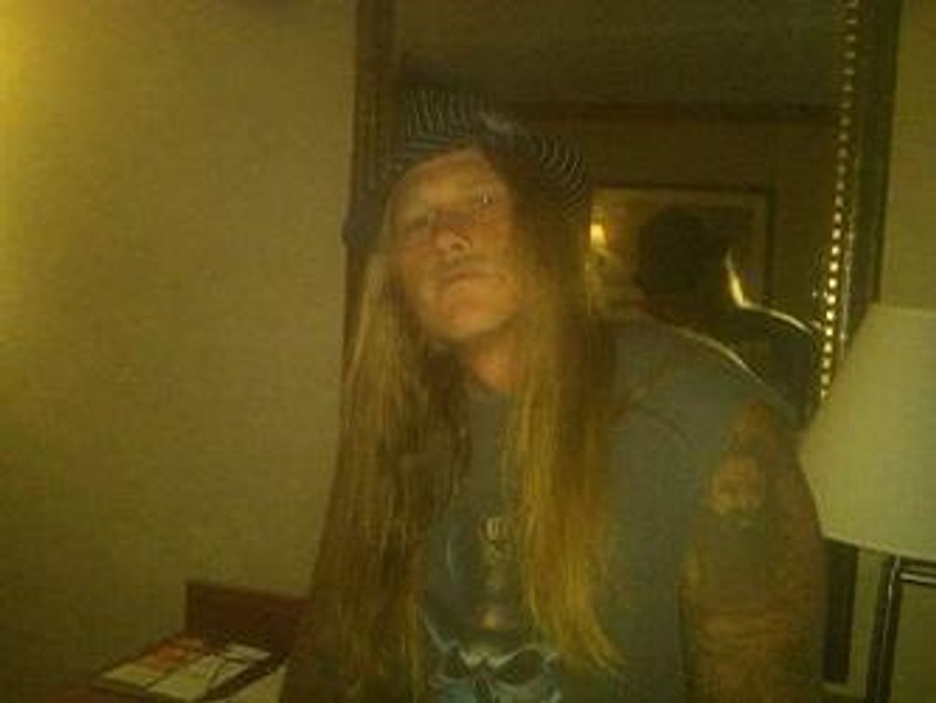 James "Jr" Robert Divine