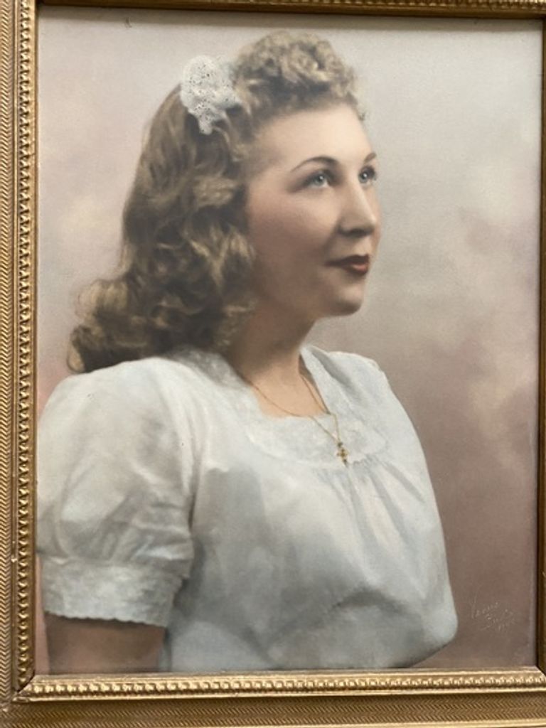 Eleanor Macekura Profile Photo