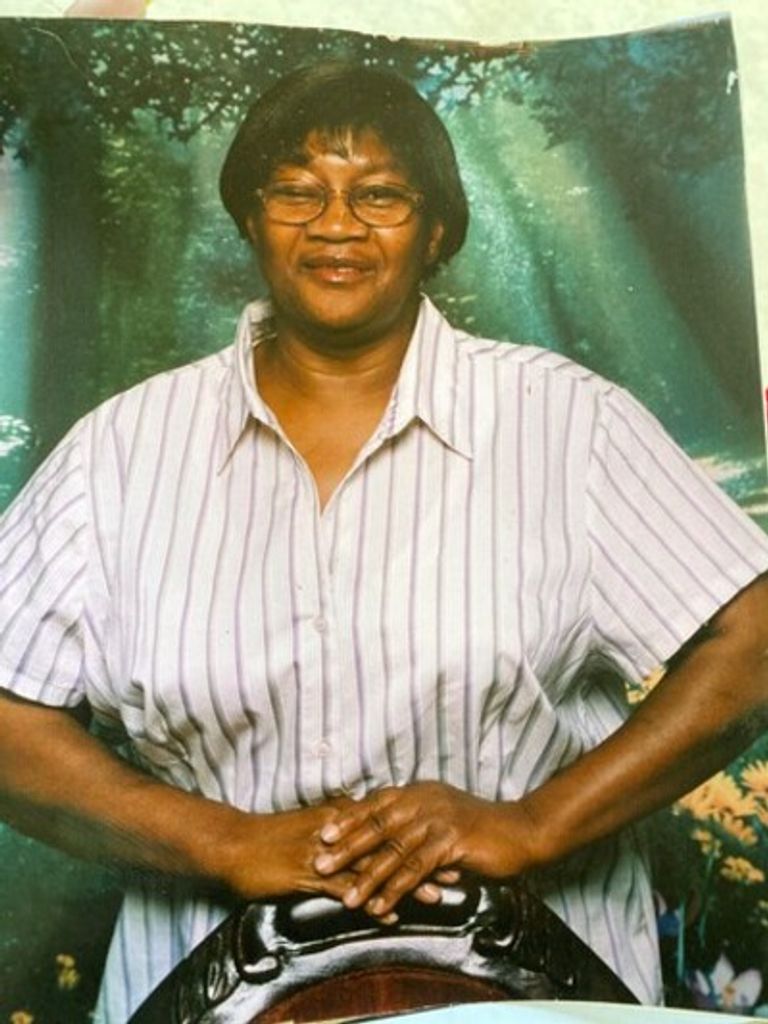 Mrs. Evelyn Hunter Profile Photo