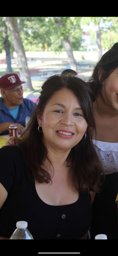 Michelle Flores Lopez