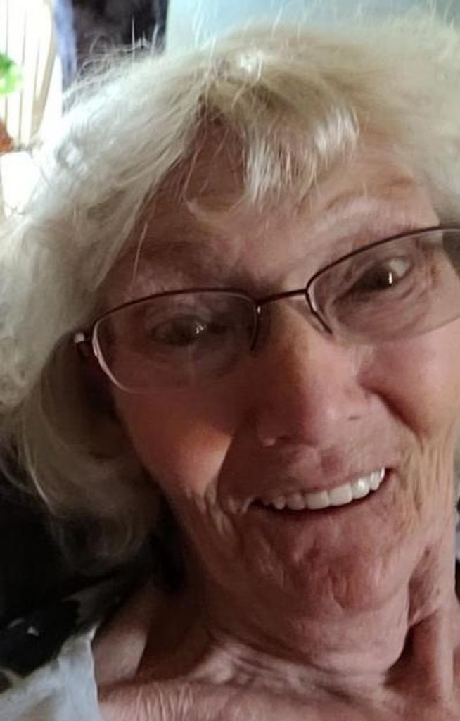 Carolyn L. Johnson Profile Photo