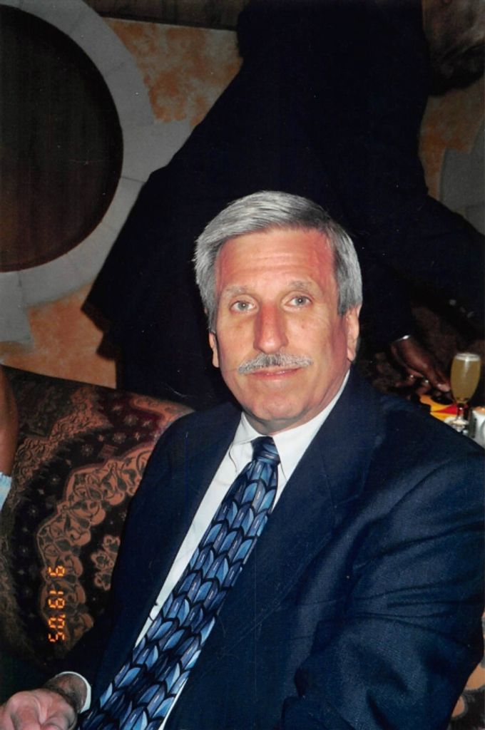 Paul W. Chwaliszewski Profile Photo