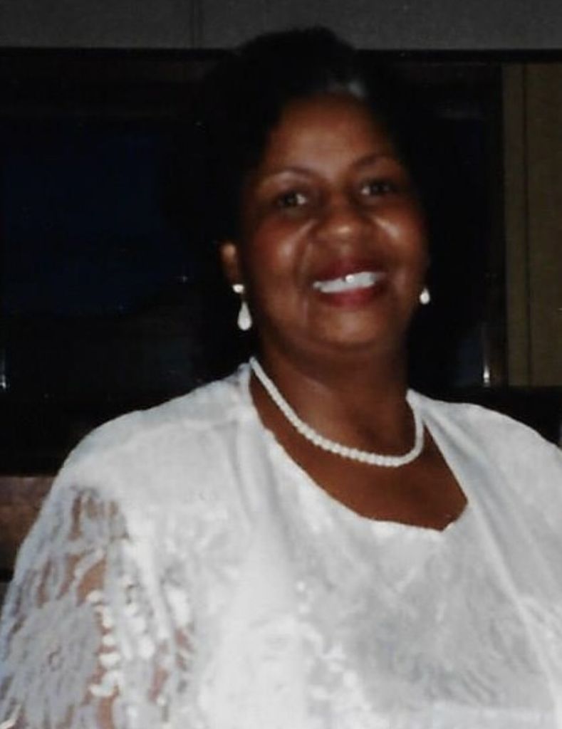 Janet  Ozela Lee