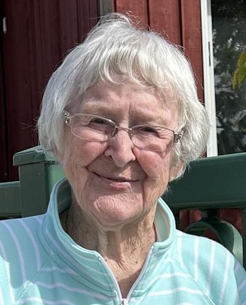 Liselotte "Lilo" E. Schmitz Profile Photo