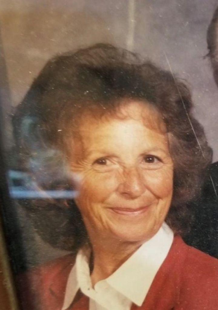 Nina Harwi