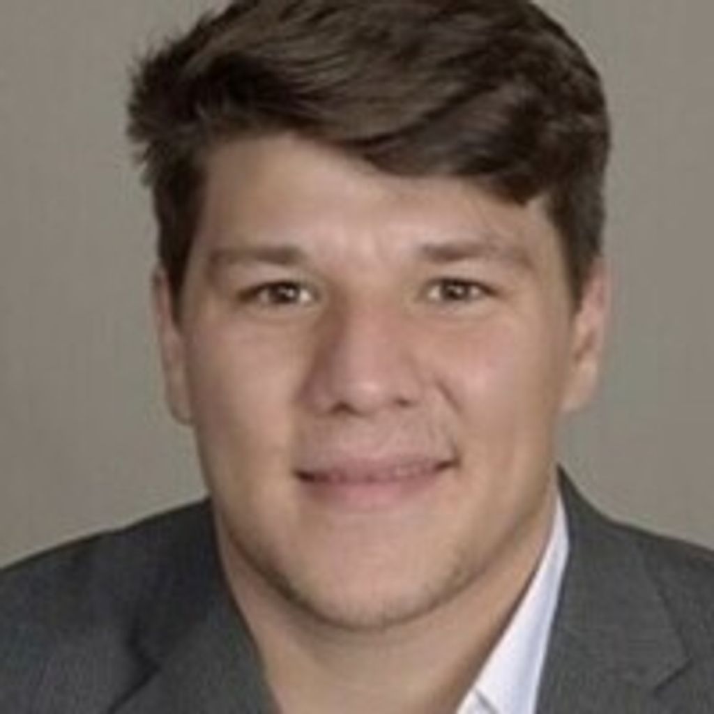 Dennis Lee Deneui
