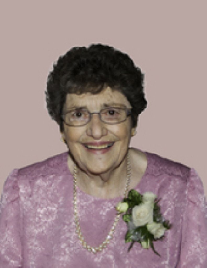 Louise Emily Hohol Profile Photo