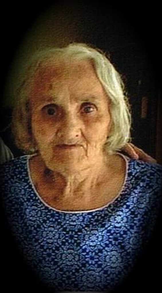 Eva Kinslow Profile Photo