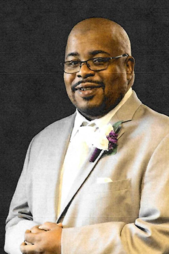 Fredric Lamont Lloyd Profile Photo