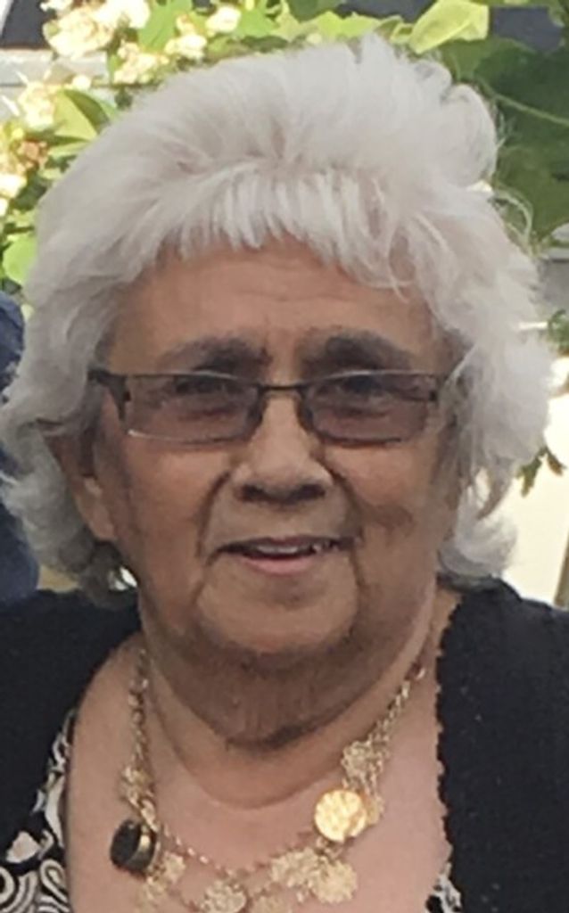 Mary Santos Rosales