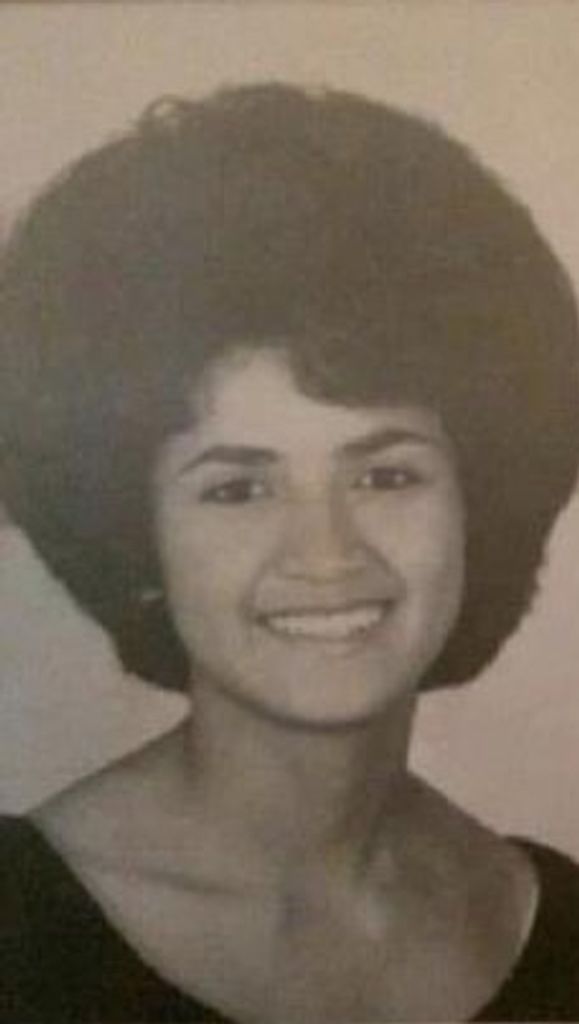Lupe Escobebo