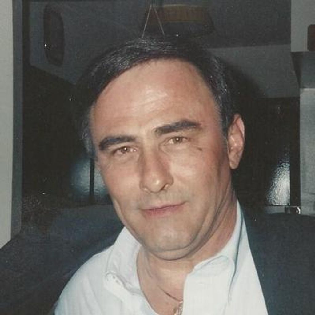 Michael J. Hazuda Profile Photo