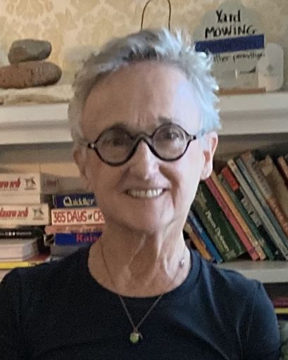 Laura 'Laurie' Luetjen Profile Photo