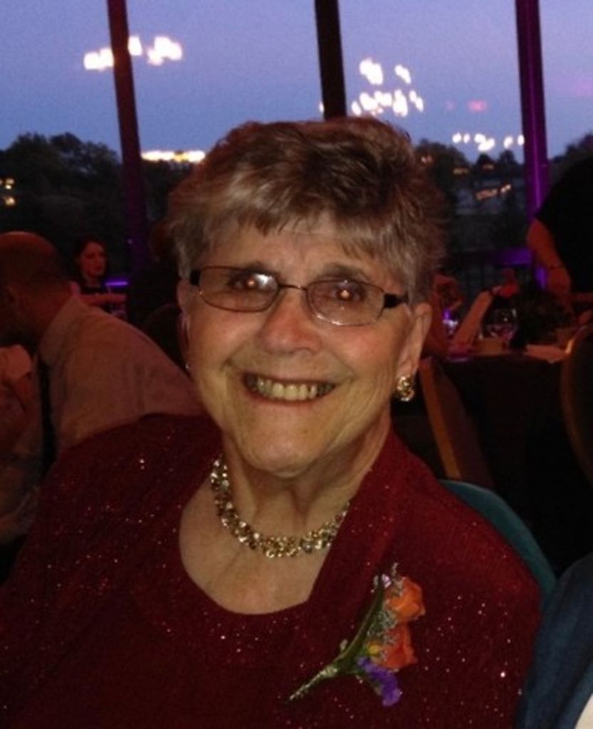 Emma Louise Mortorff Profile Photo