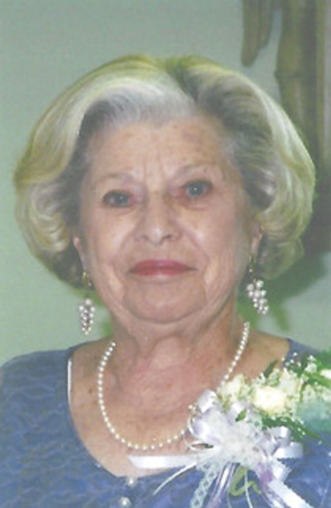 Lillian M. (Collette)  Gennett