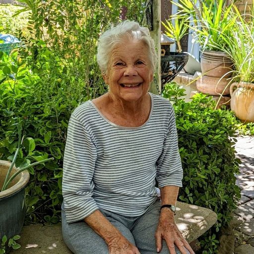 Maureen "Mo" Ouellette Profile Photo