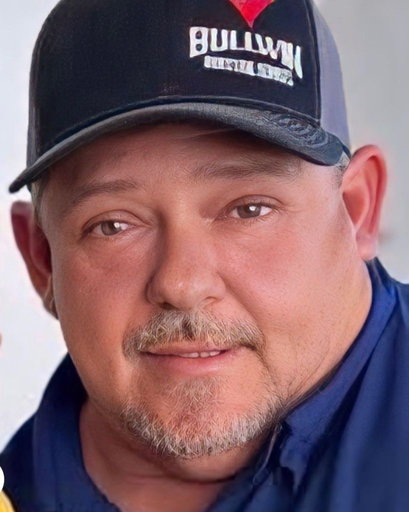 Kerry Minos White Profile Photo