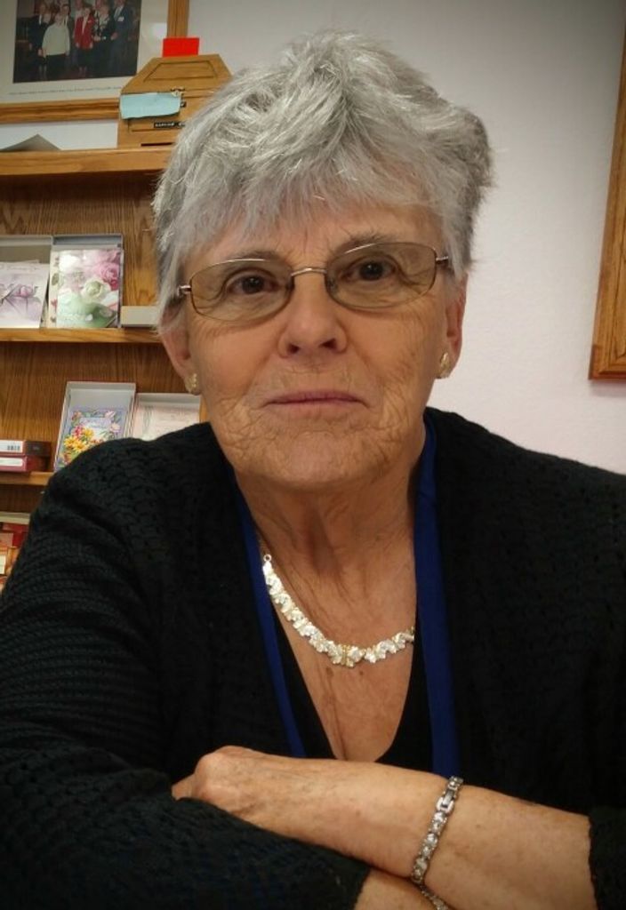 Lois Hanley