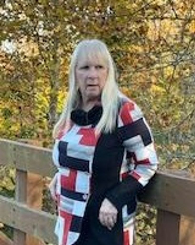 Rebecca Jean Warn Profile Photo