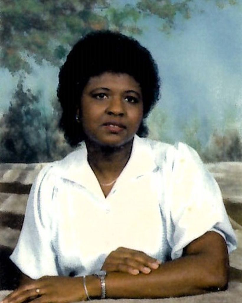 Vyetta M Moore