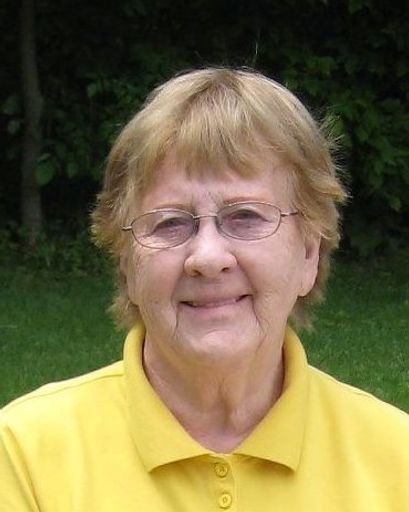 Yvonne Maxine Rogness's obituary image
