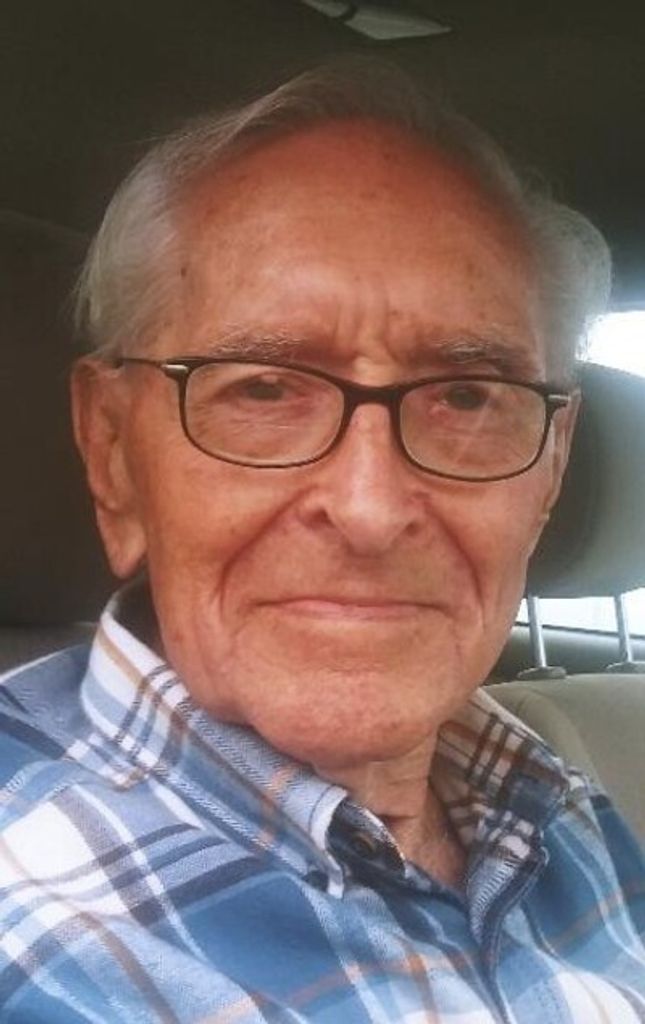 Raymond Uyek Profile Photo
