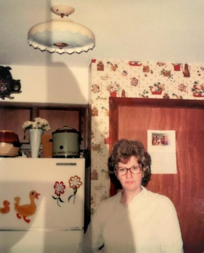 Lori Newcomb photo gallery thumbnail 122 of 130
