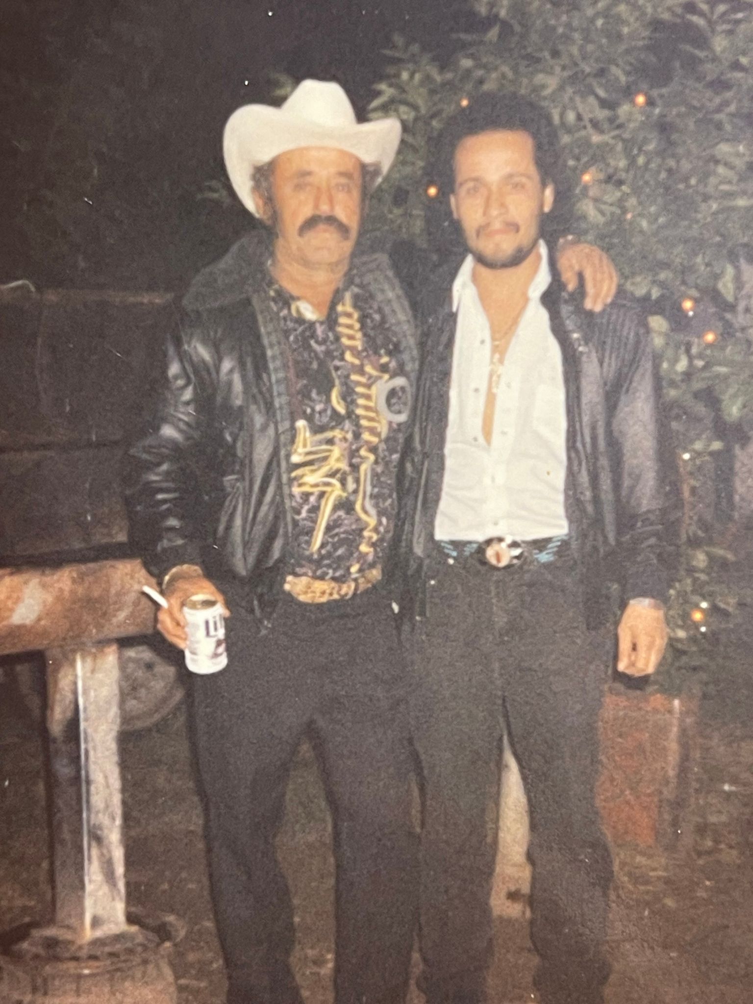 Adolfo Quintanilla photo gallery image 2 of 80
