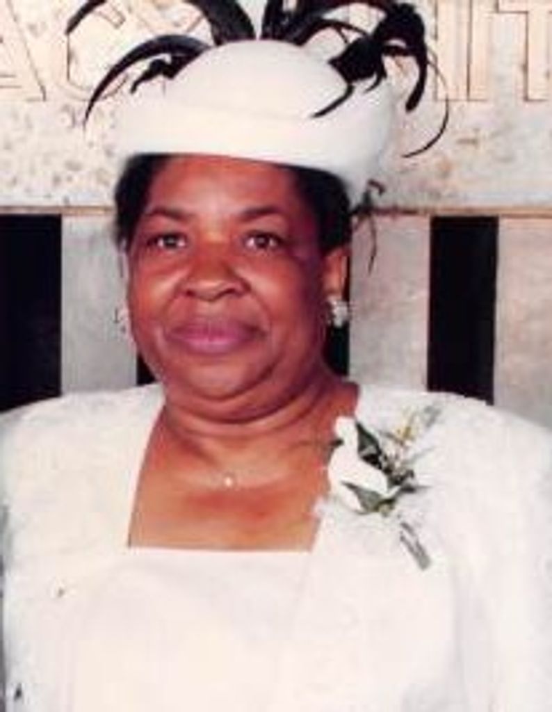 RUTH WALKER