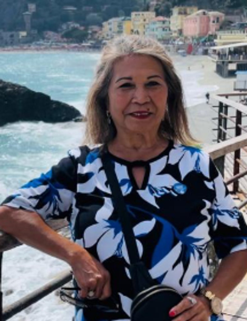 Teresita Salao Wells