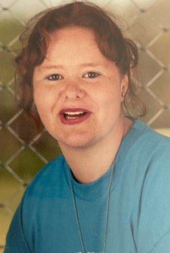 Holly Lynn Quigley photo gallery thumbnail 44 of 106