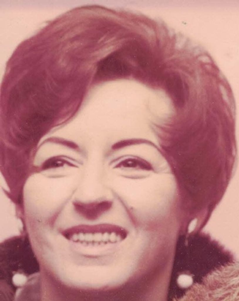 Virginia E. "Tootsie" Mclaughlin Weaver (Nee Hoyt)