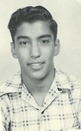 Carlos Araiza photo gallery thumbnail 22 of 204