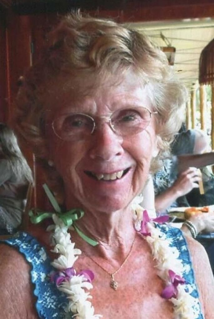 Lorraine M (Cajka)  Brossard