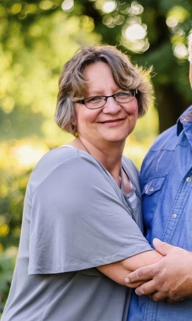 Julia Mormann Profile Photo