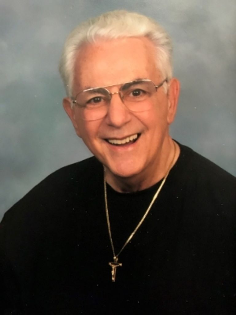 Robert Louis Manuele Profile Photo