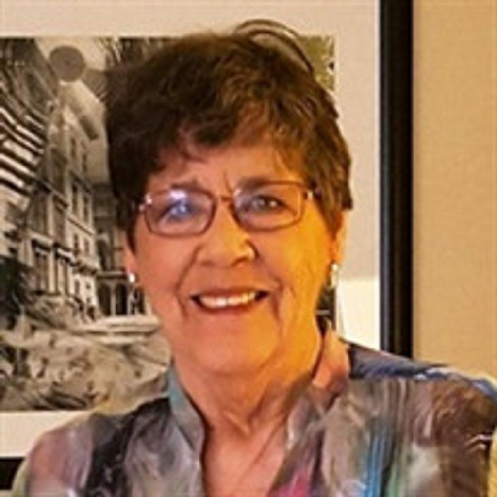 Elizabeth "Bette" Hutchins Carlisle