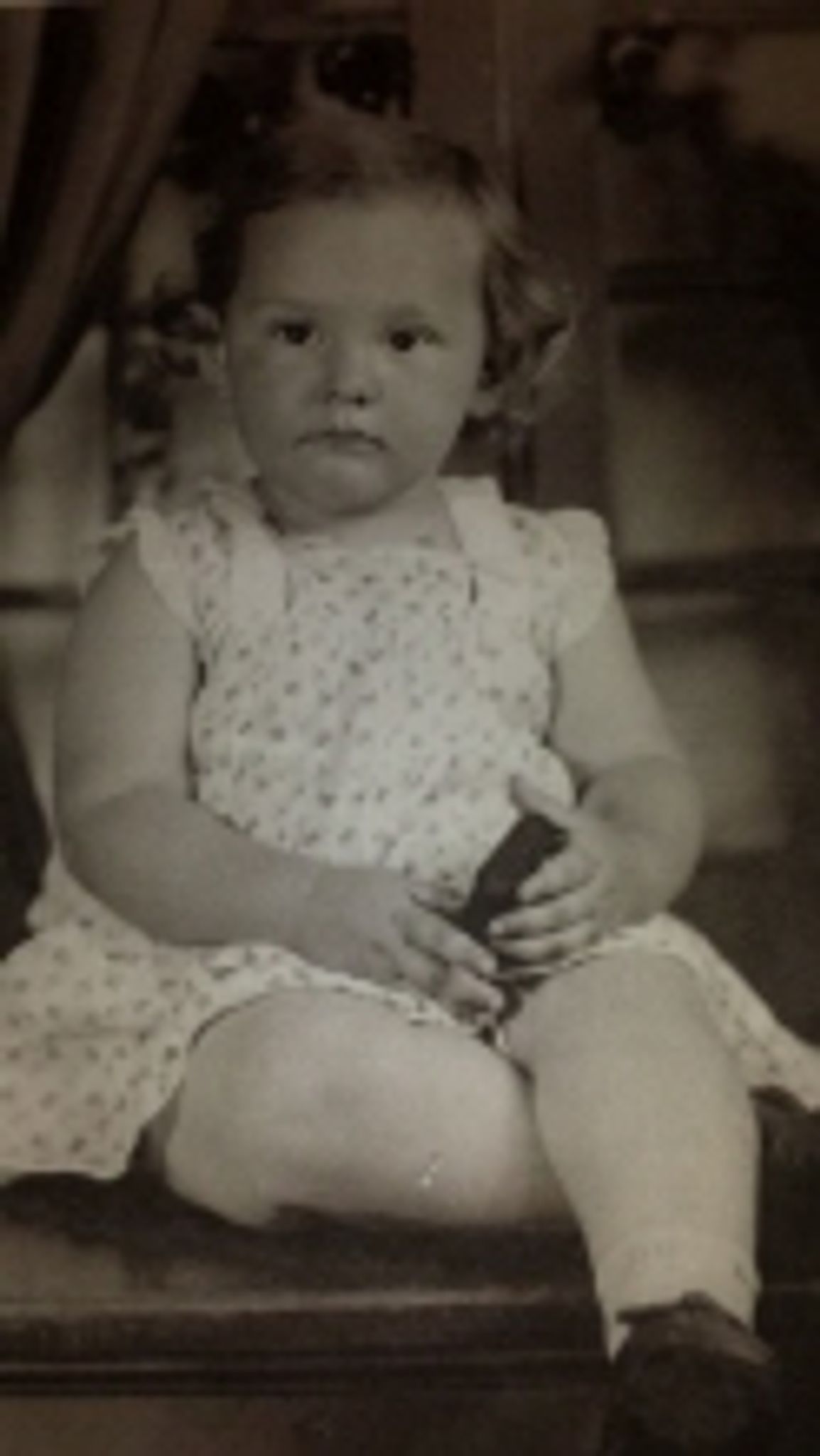 Hattie Aebly photo gallery image 2 of 11