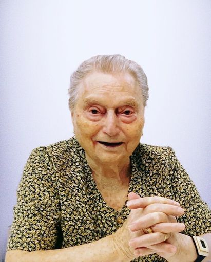 Rosa Teti photo gallery thumbnail 14 of 14