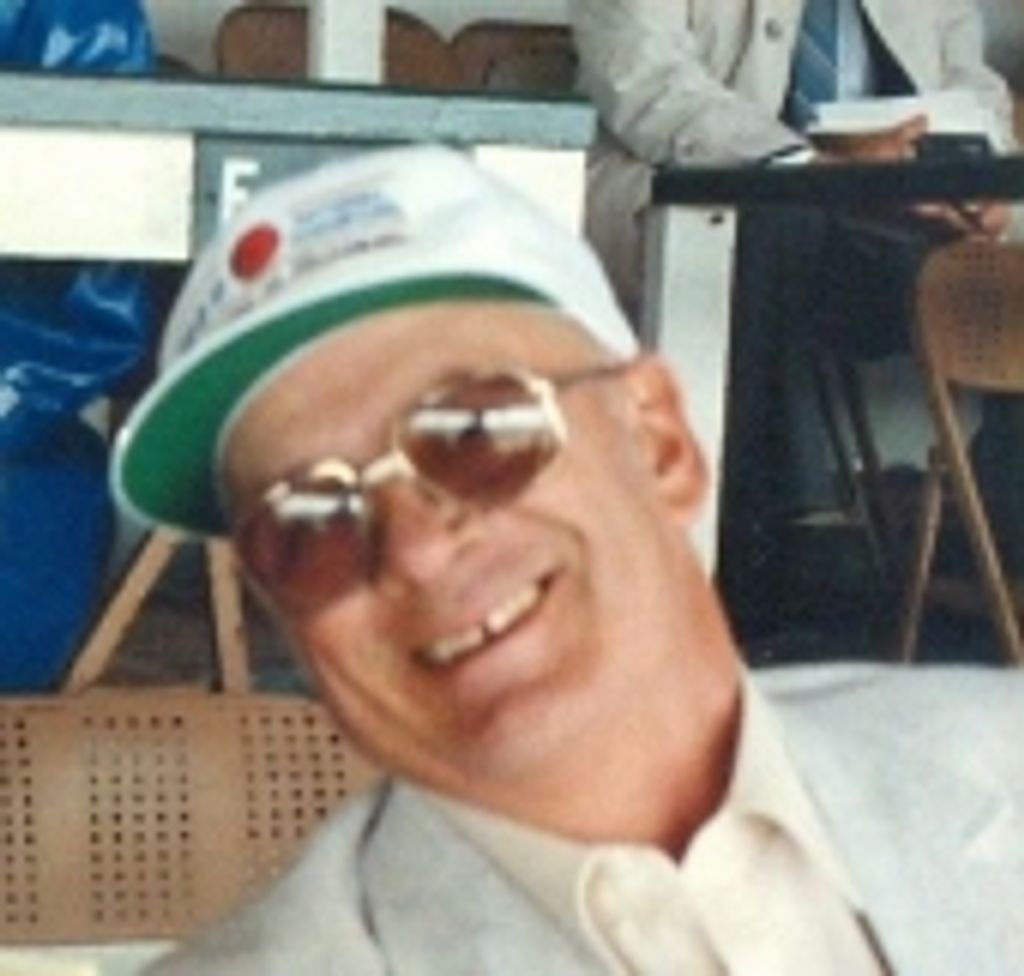 Mr Robert W. Girard,  Sr.