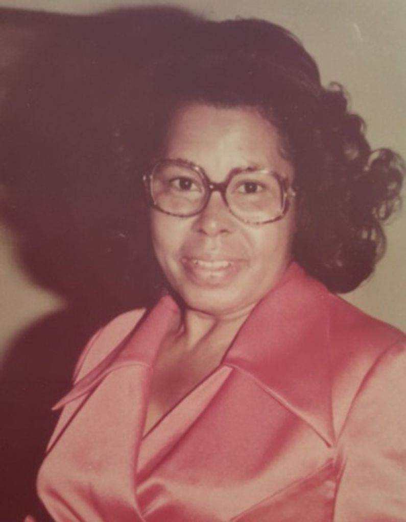 Olive Walters Profile Photo