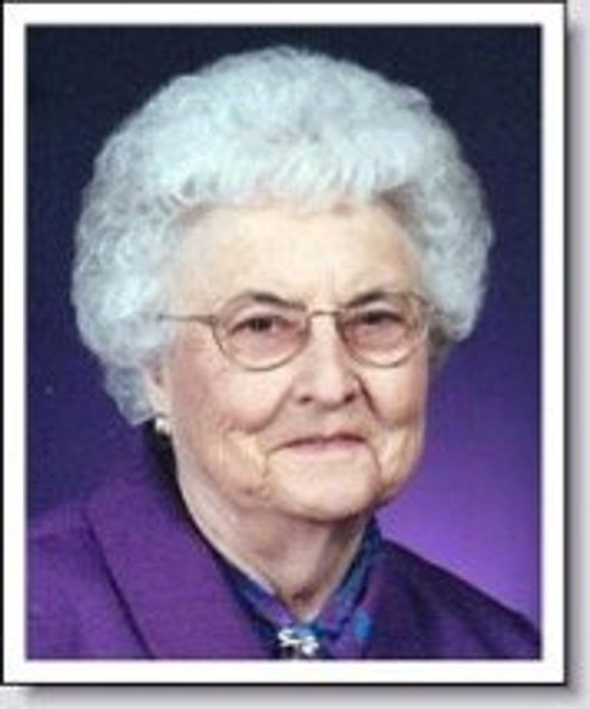 Maxine Louise Peter