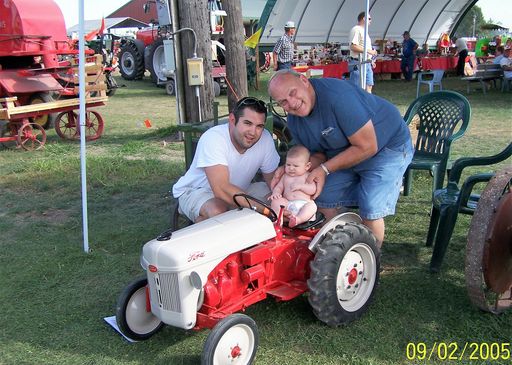 Bernard Lee Moore photo gallery thumbnail 14 of 293