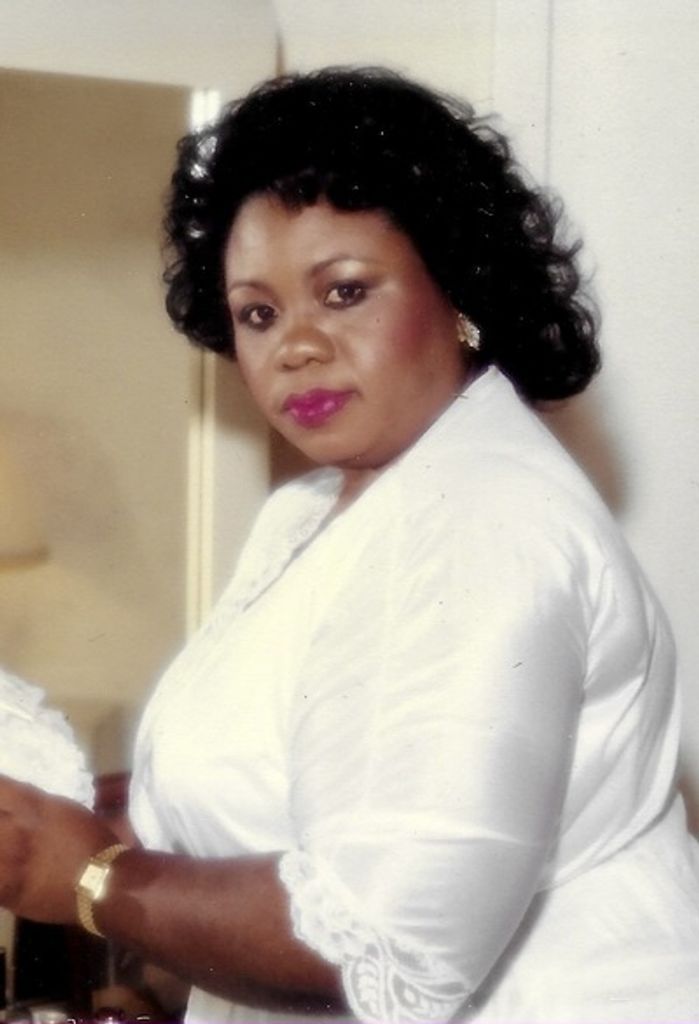 Debra Marina Strachan Profile Photo