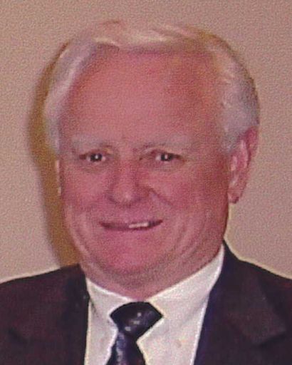 Roger James Yoder's obituary image