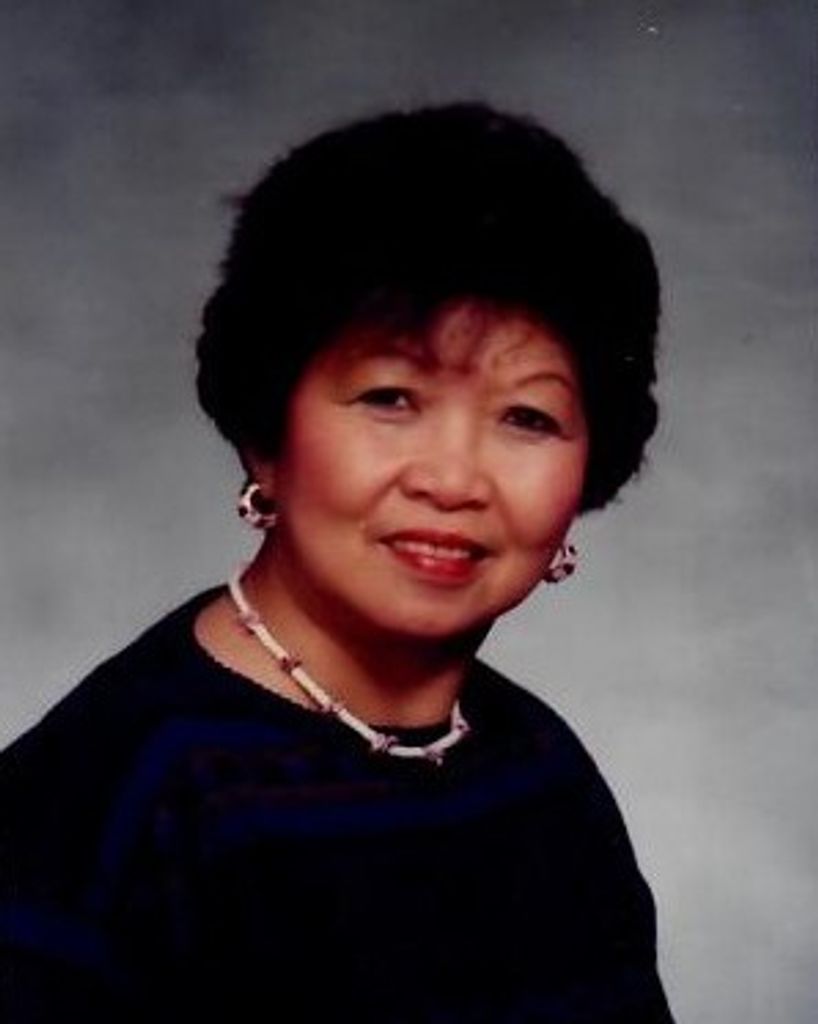Lillian Navarro