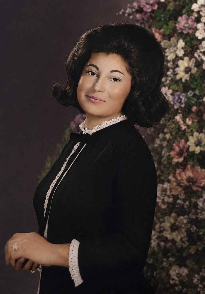Lola V. Fragoso Profile Photo