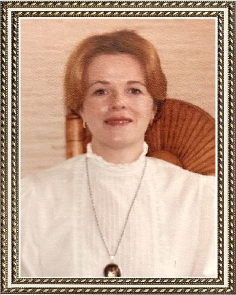 Julie E. Nedelka Profile Photo