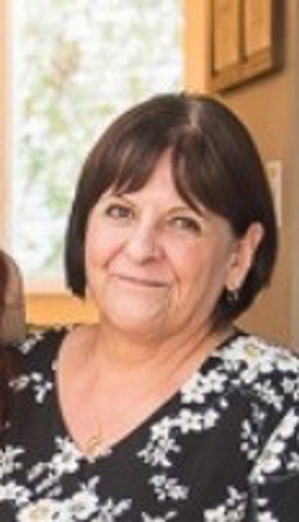 Anita Helgeson Nee Nechich Profile Photo