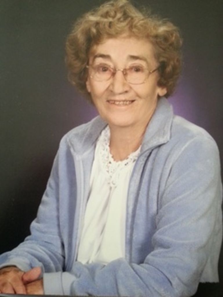 Elizabeth J Spinney